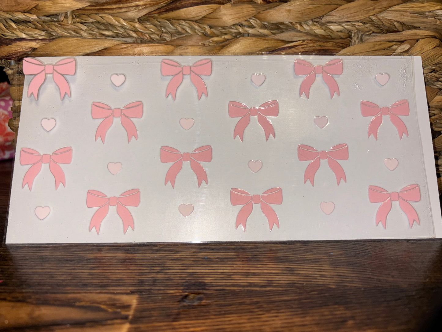 Light pink bows and hearts